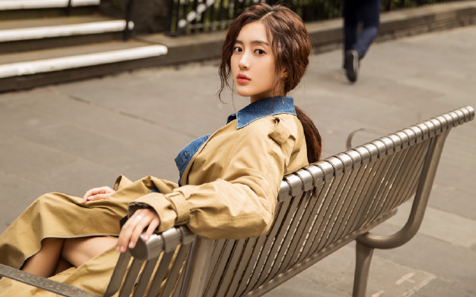 黄仁勋称赞DeepSeek：杭州是“中国硅谷”